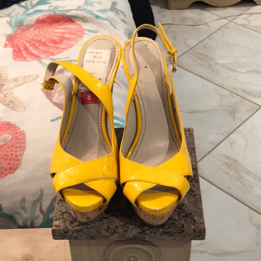 Yellow Nine West Wedge Size 8
